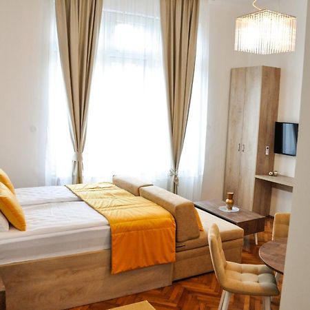 Maroon Free Parking Apartamento Saraievo Exterior foto
