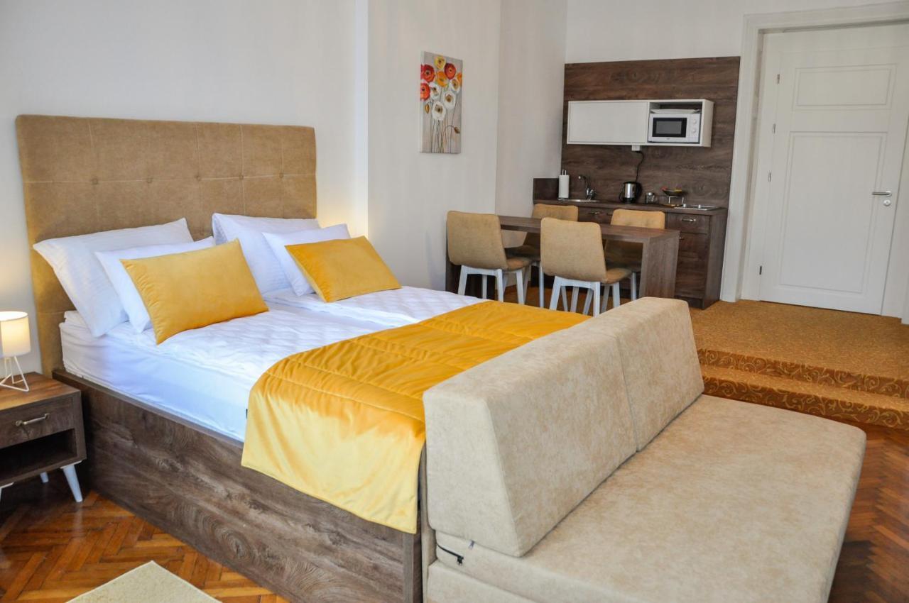 Maroon Free Parking Apartamento Saraievo Exterior foto