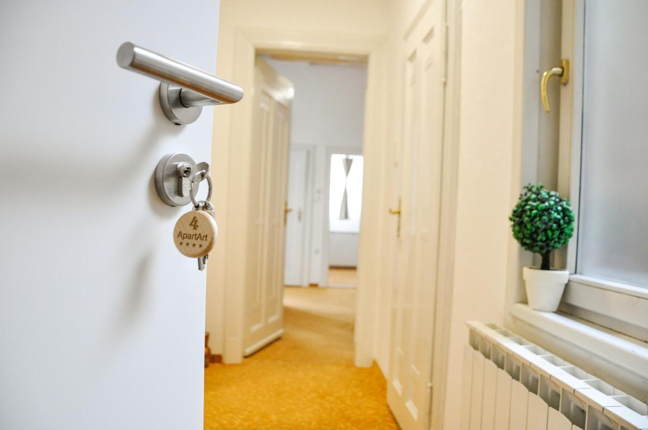 Maroon Free Parking Apartamento Saraievo Exterior foto