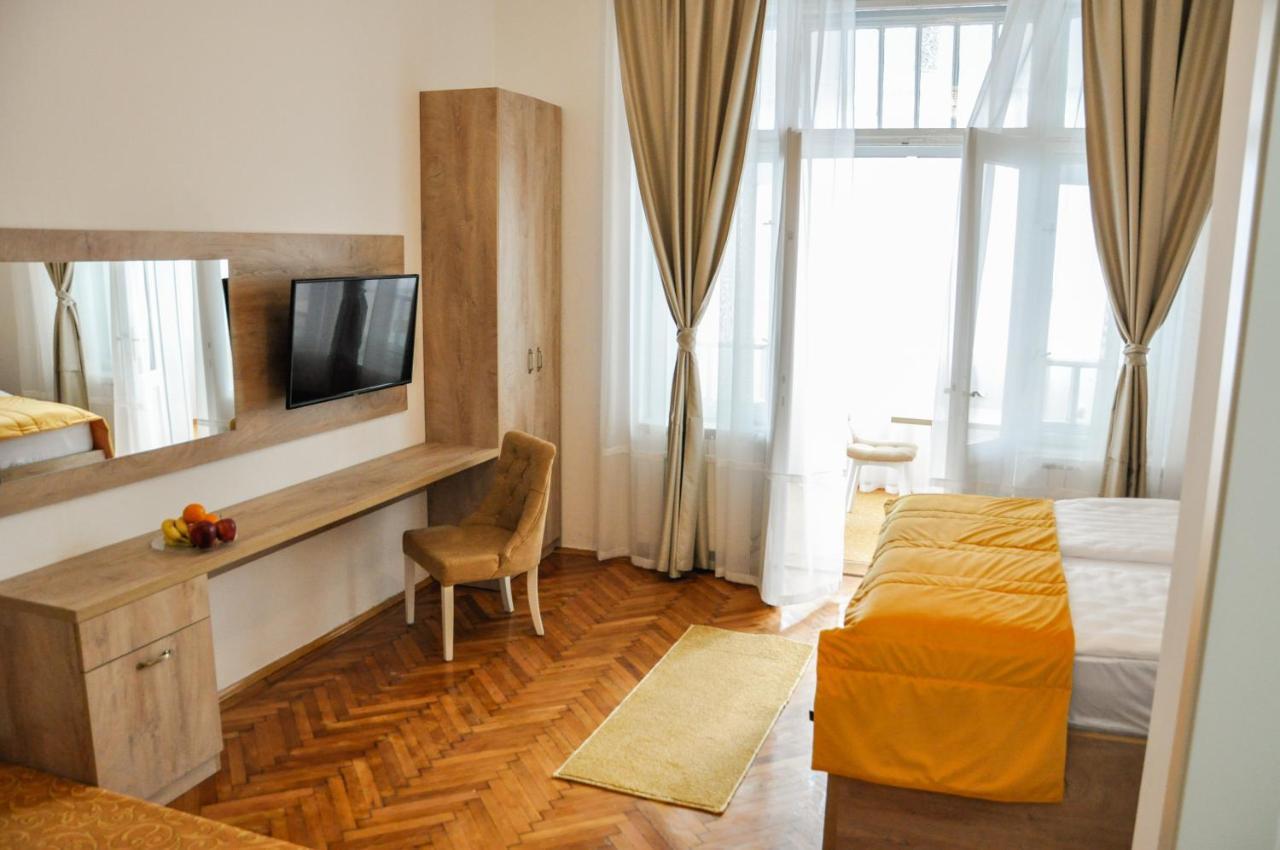 Maroon Free Parking Apartamento Saraievo Exterior foto