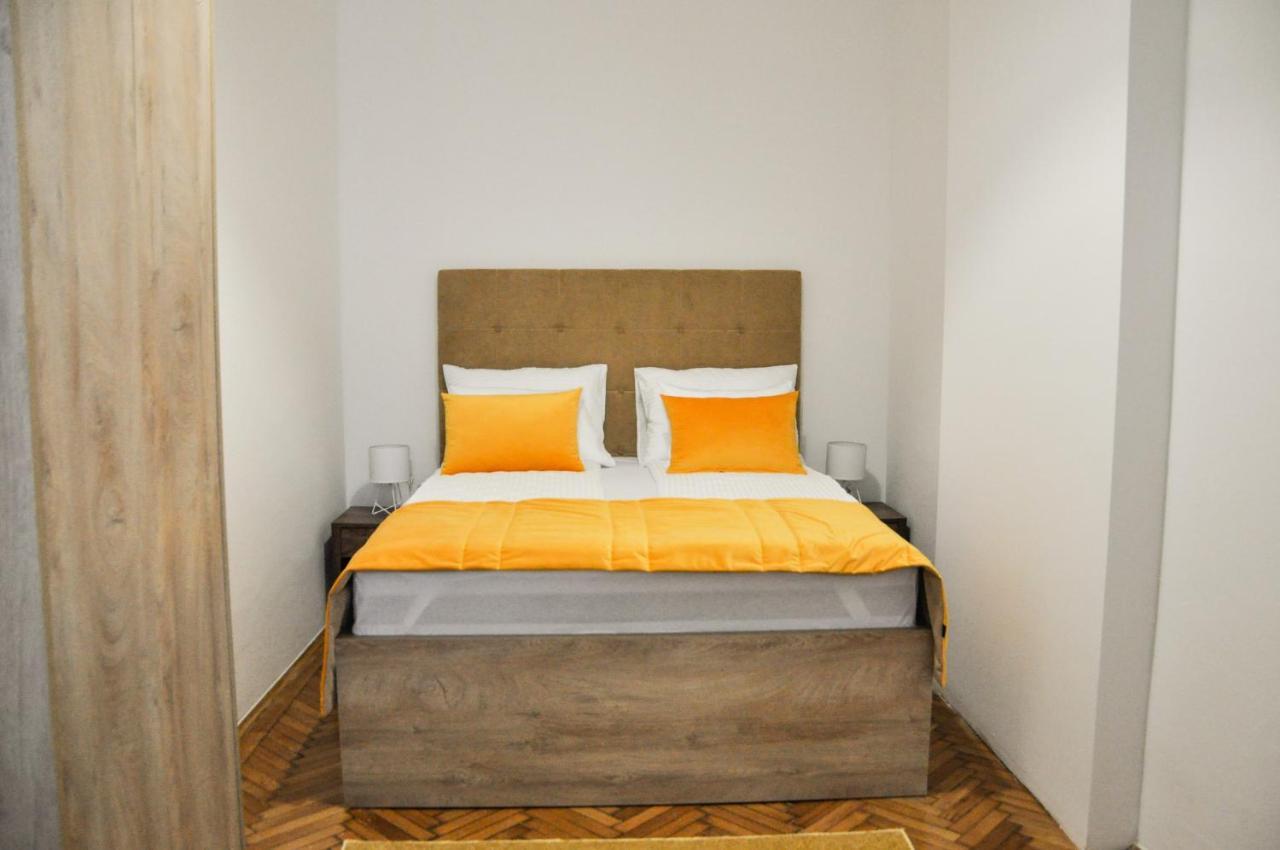 Maroon Free Parking Apartamento Saraievo Exterior foto